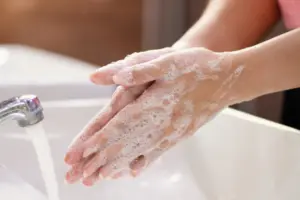 hand clean AEG-Cleaning Services
